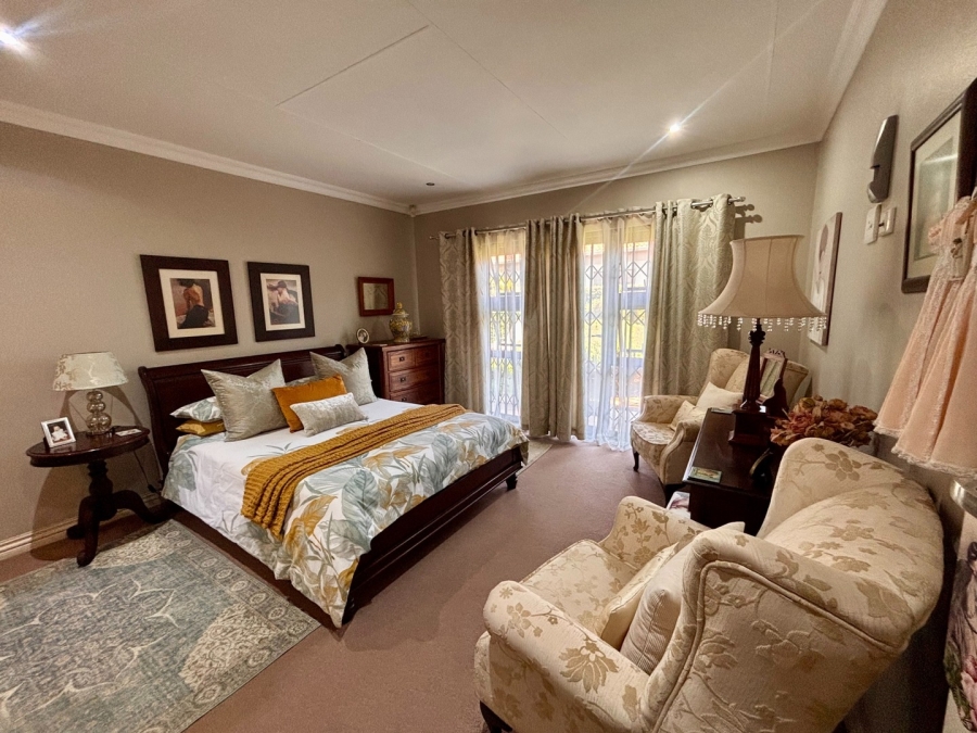 3 Bedroom Property for Sale in Flamwood North West